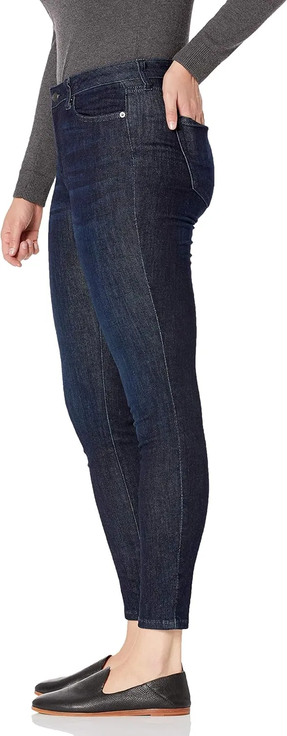 Amazon Essentials Women's Mid Rise Curvy Skinny Jeans