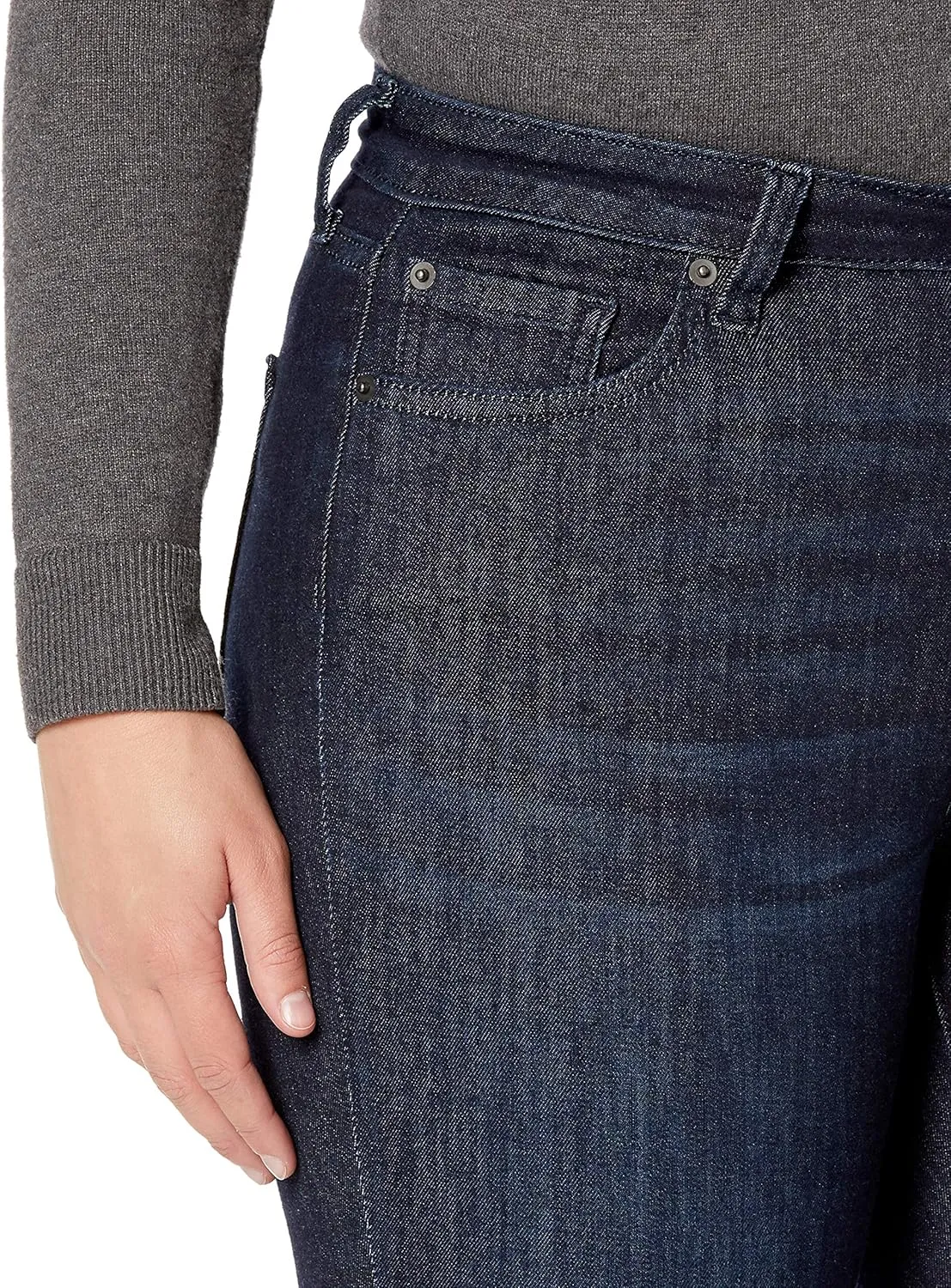 Amazon Essentials Women's Mid Rise Curvy Skinny Jeans
