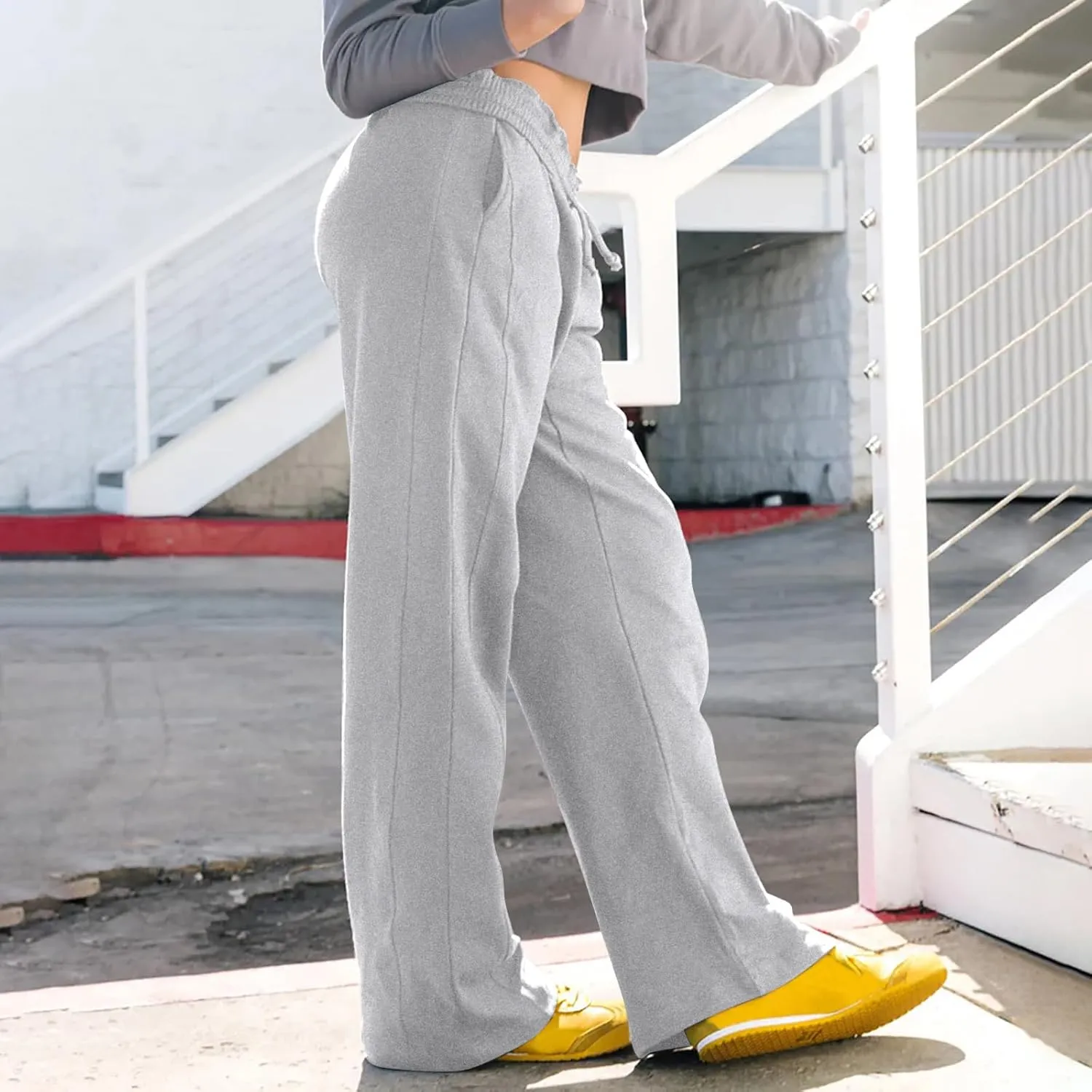 Baggy Wide Leg Sweatpants for Women Drawstring Low Rise Jogger Pants Comfy Soft Athletic Yoga Pants with Pockets
