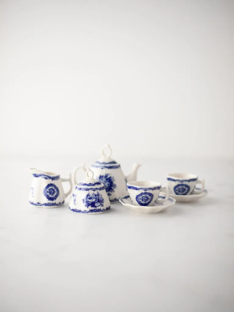 Tiny Pheasant Tea Set