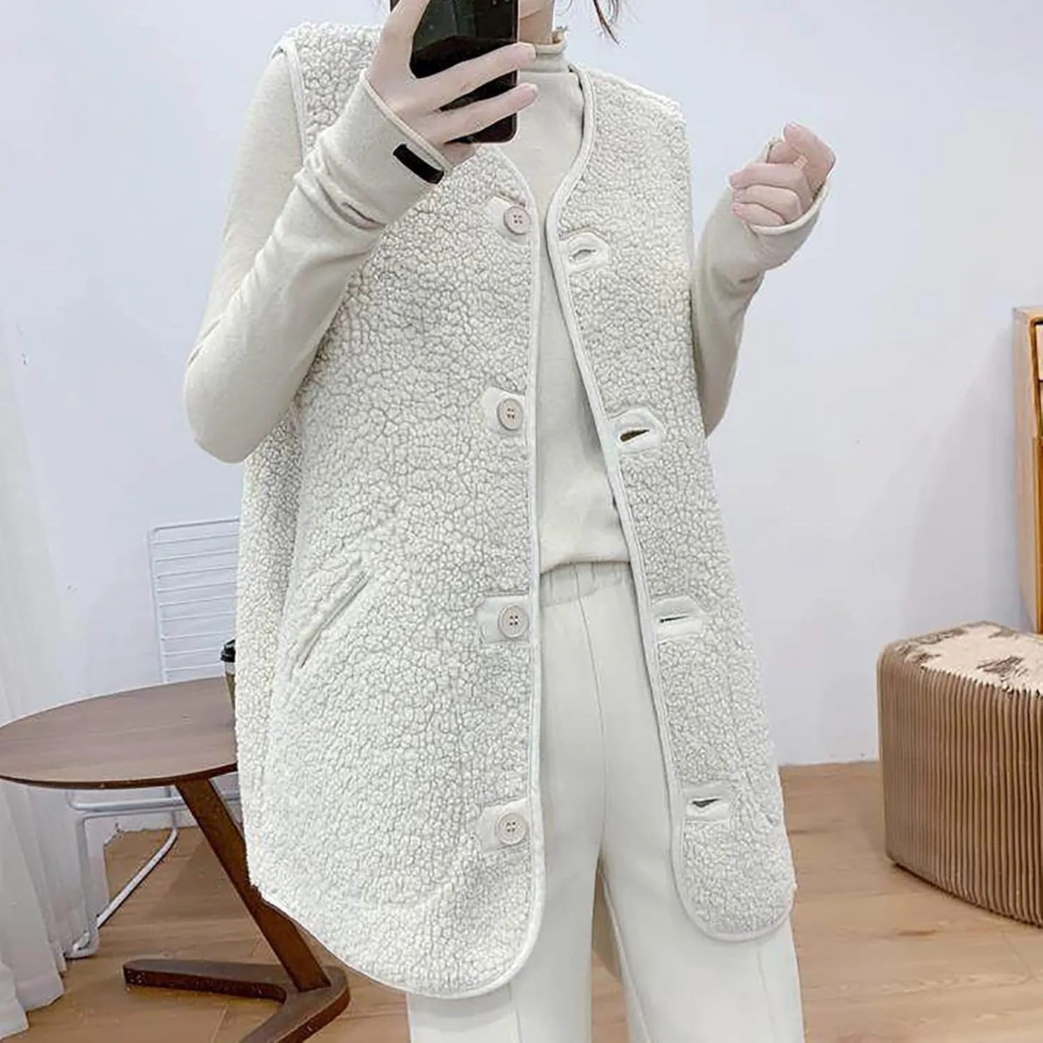 tuduoms Womens Sherpa Vest Casual Warm Fuzzy Faux Shearling Vest Sleeveless Fleece Jacket Pockets Teddy Coat Gilet for Winter