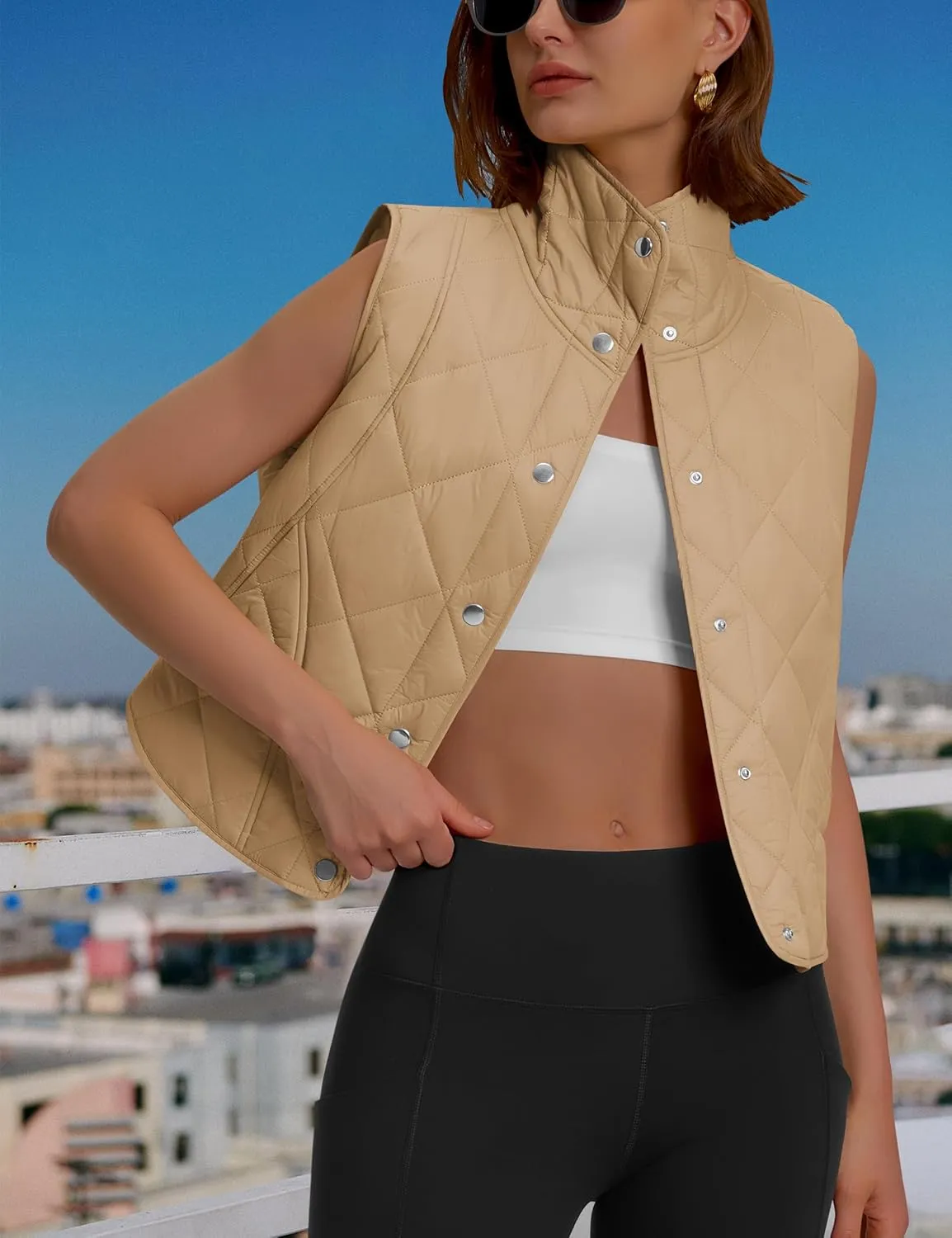 Womens Quilted Vest Cropped Puffer Vest Outerwear Stand Collar Button Down Padded Oversized Gilet with Pockets